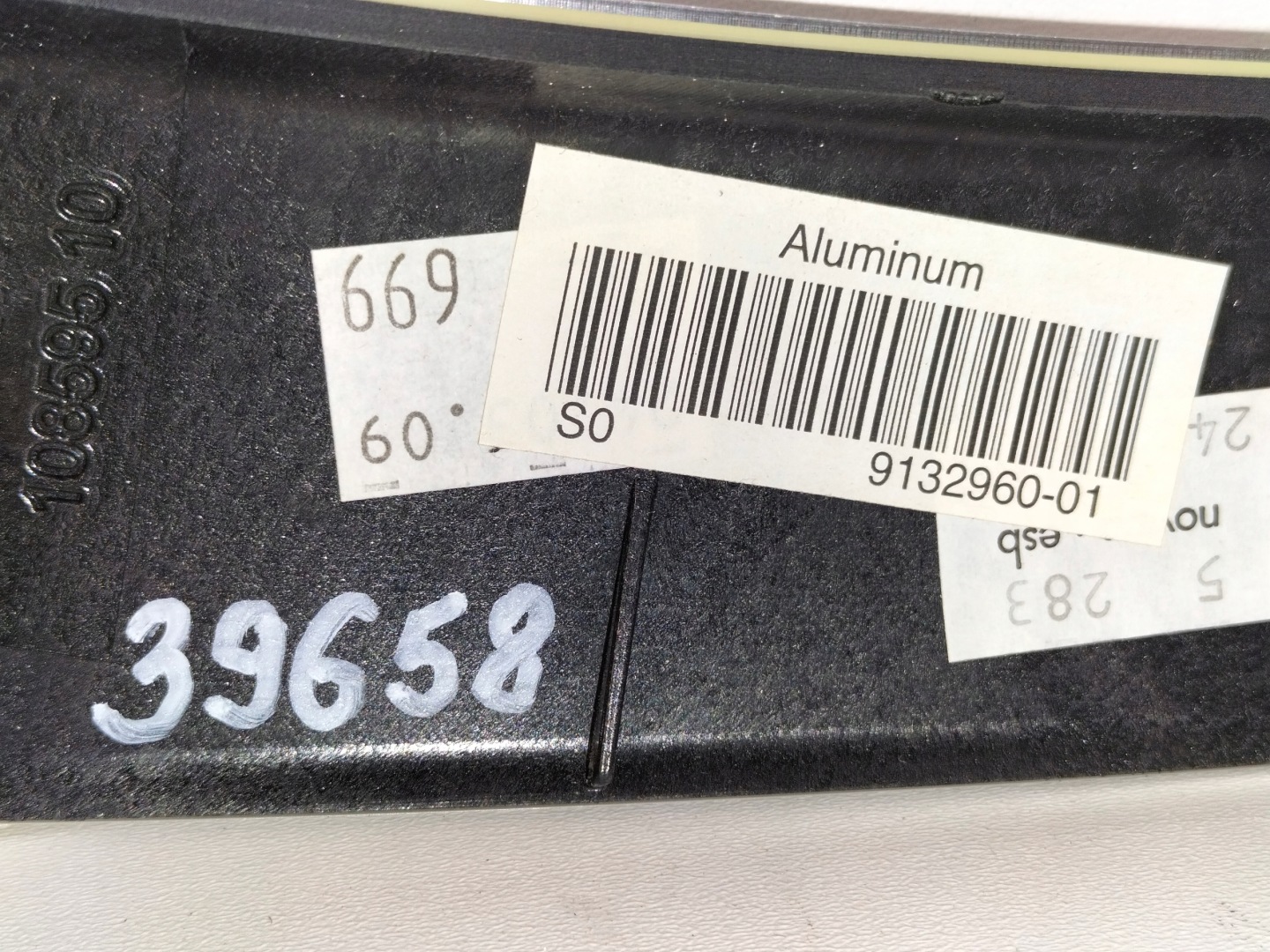 lista dekor táblák panelu far bal BMW X6 E71 E72 08-13