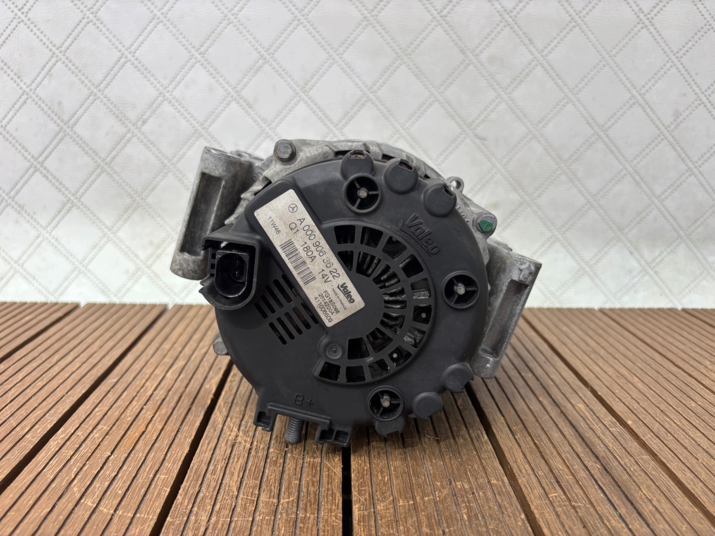 MERCEDES E-KLASA W207 E350 3.5 CGI V6 ALTERNATOR A0009063622 OE