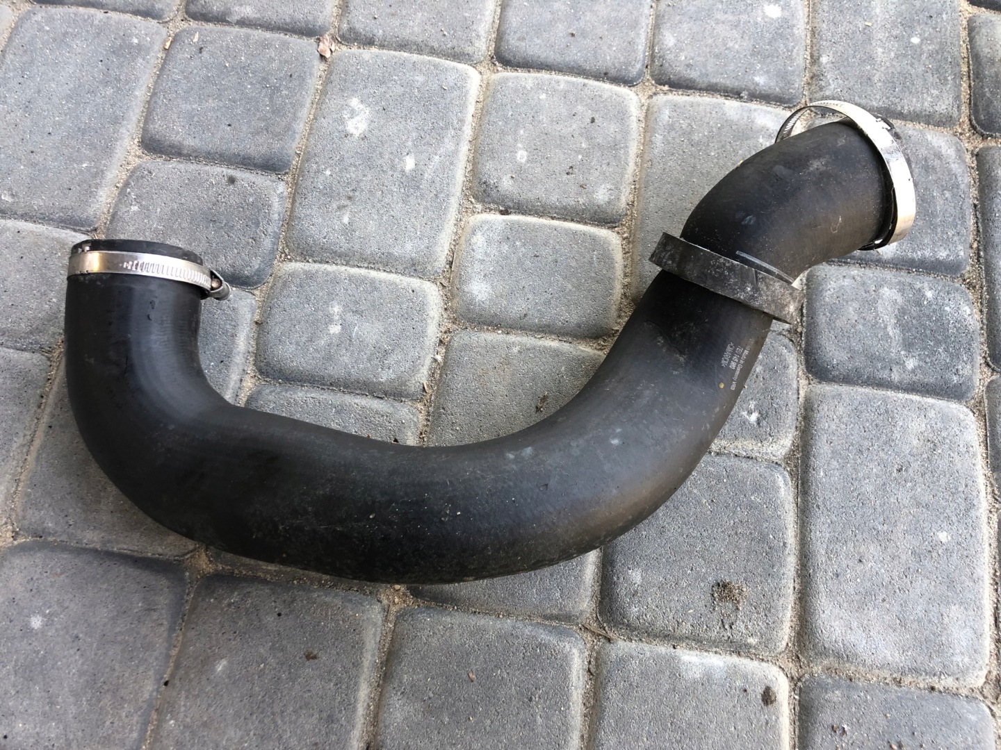 trouba intercoolera VW T5 7E0145980