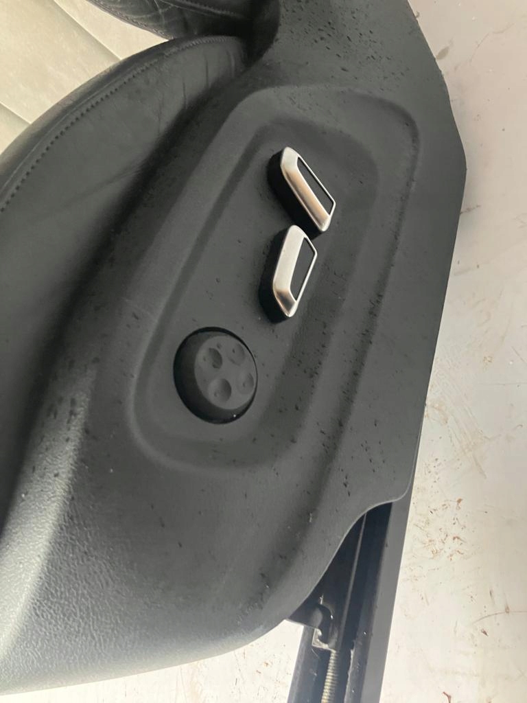 seat driver´s left front SQ5 8R ALCANTARA GRZANY EL