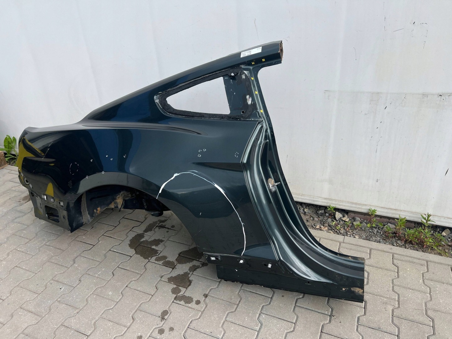 quarter rear right Ford Mustang VI 2015+