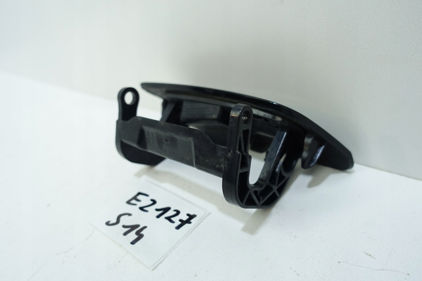 Couvre Lave phare Gauche AUDI A6 C8 4K0807787B
