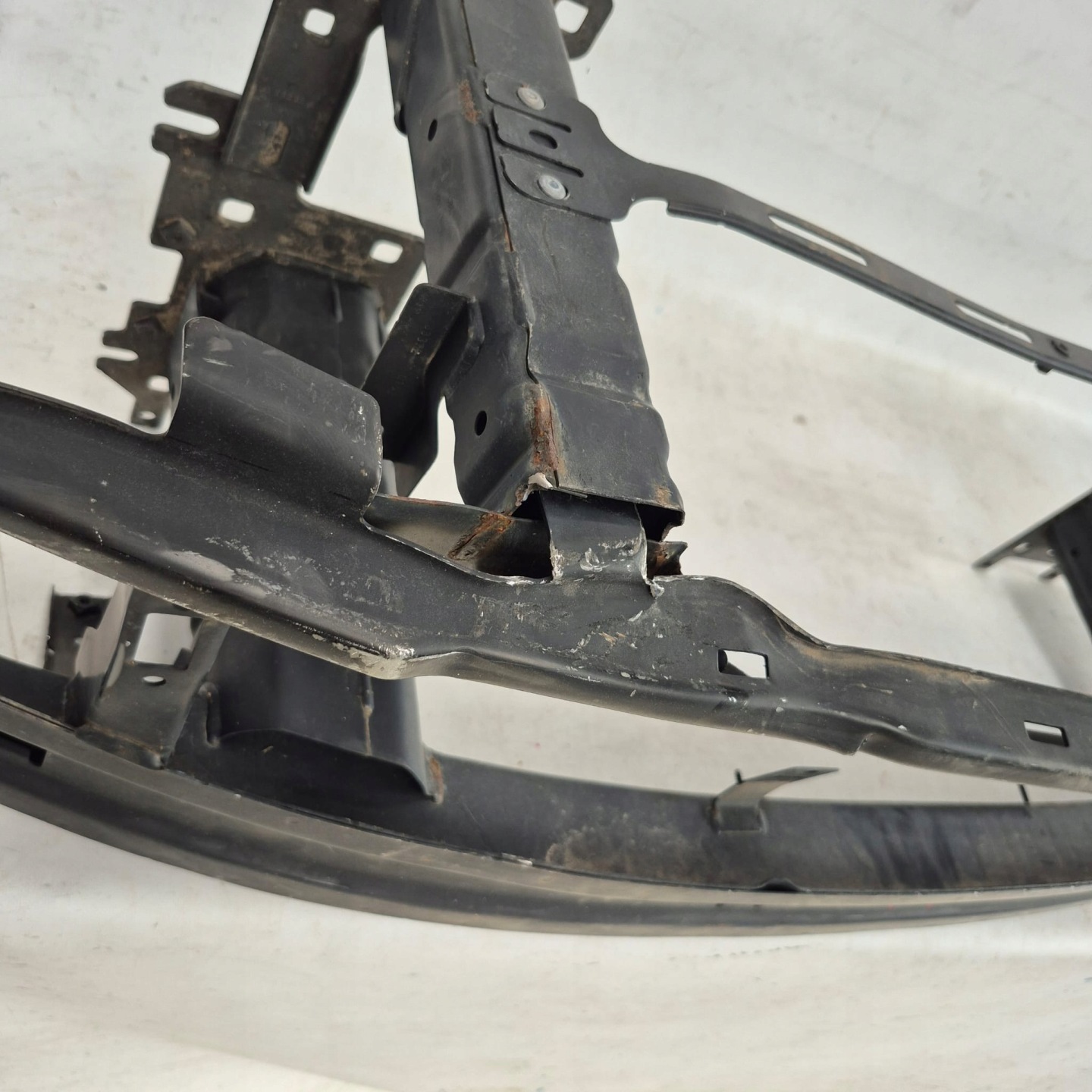 VW ID.4 11A SKODA ENYAQ 20- bumper support front front