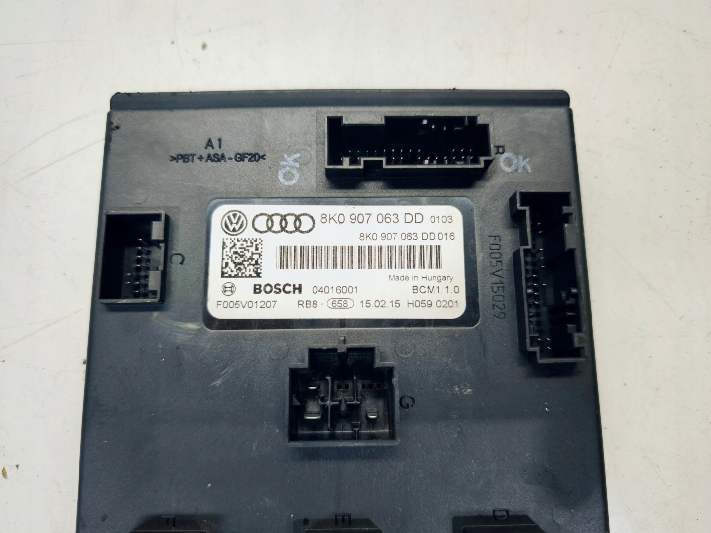 comfort control unit control unit AUDI A4 B8 A5 8T Q5 8R 8K0907063DD