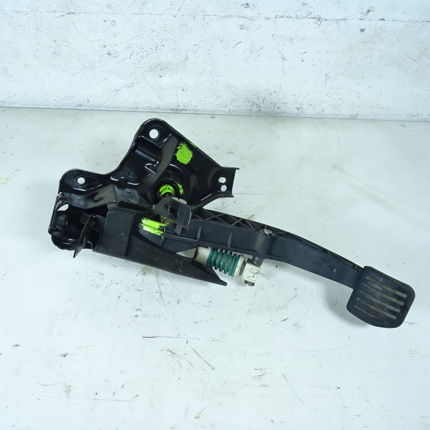 FORD GALAXY II Kupplungspedal 6G92-7B633-NH