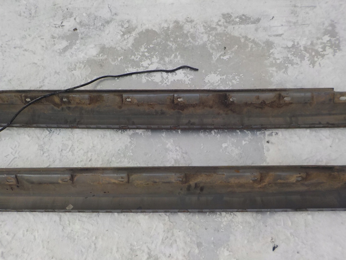 283 AUDI A4 B7 KOMBI mouldings caps threshold