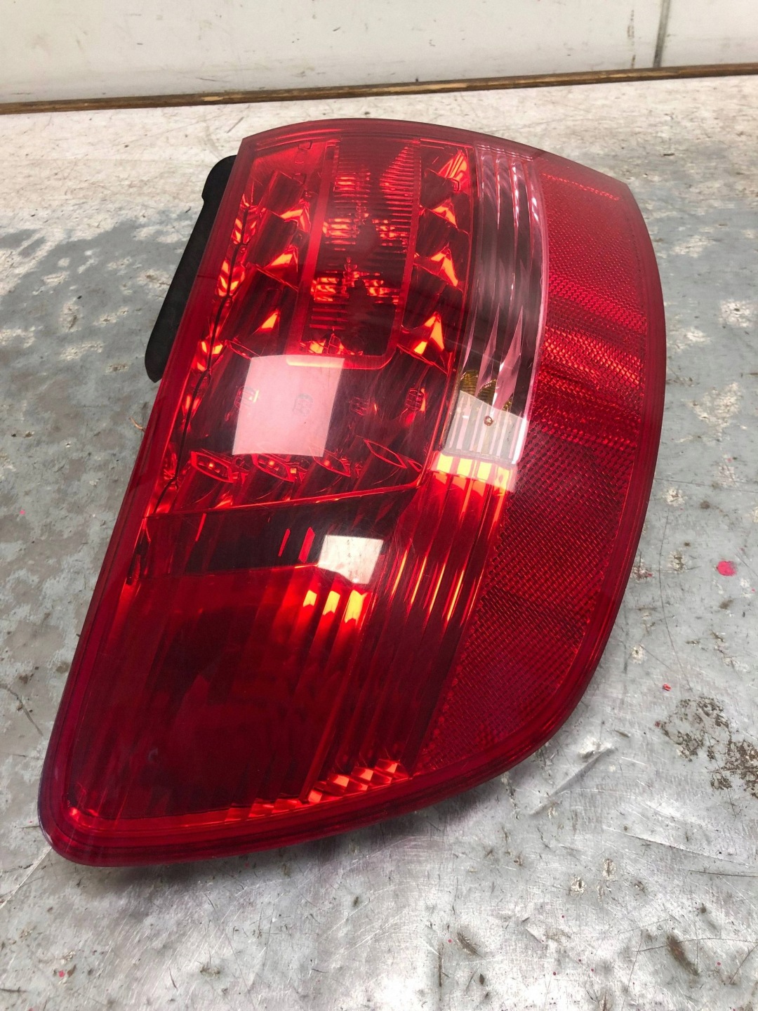 light left rear part LED AUDI A6 C6 KOMBI 4F9945095H