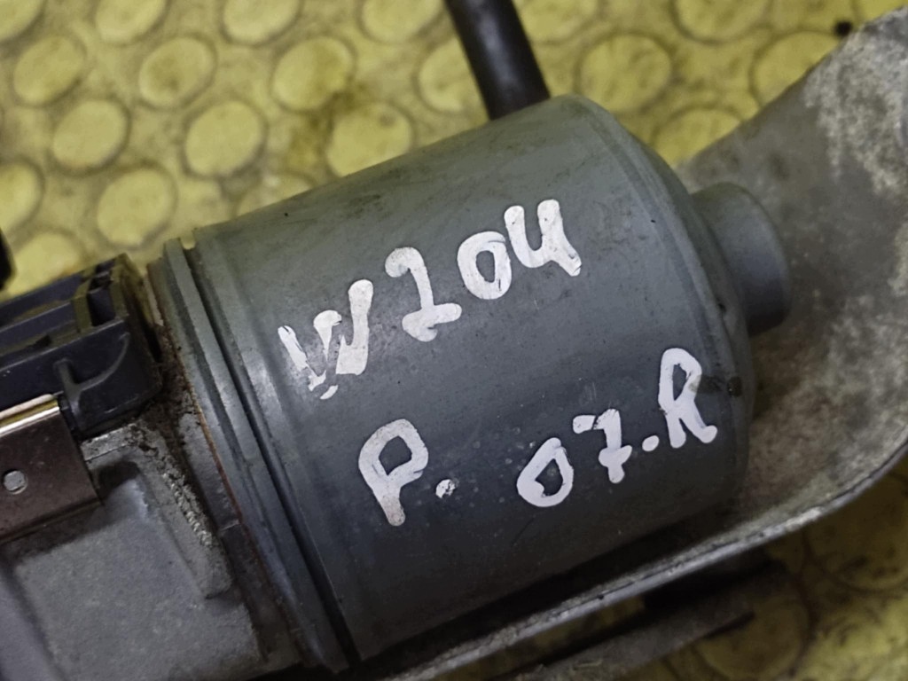 MERCEDES W204 wiper mechanism front 1397220567
