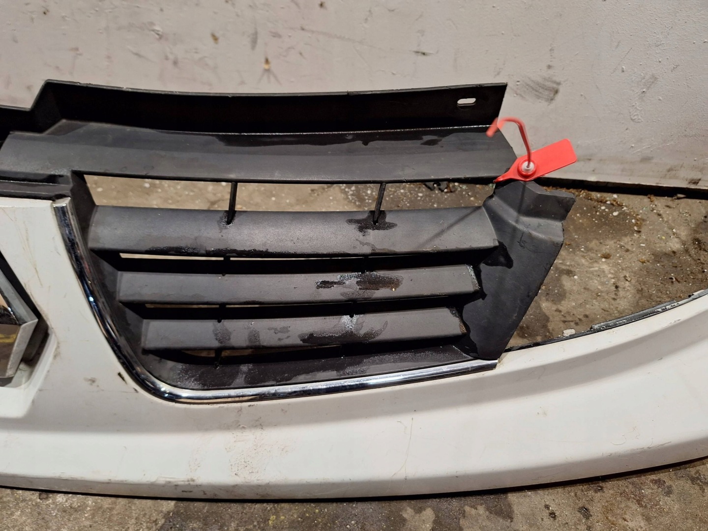 Grille RENAULT TRAFIC II 06