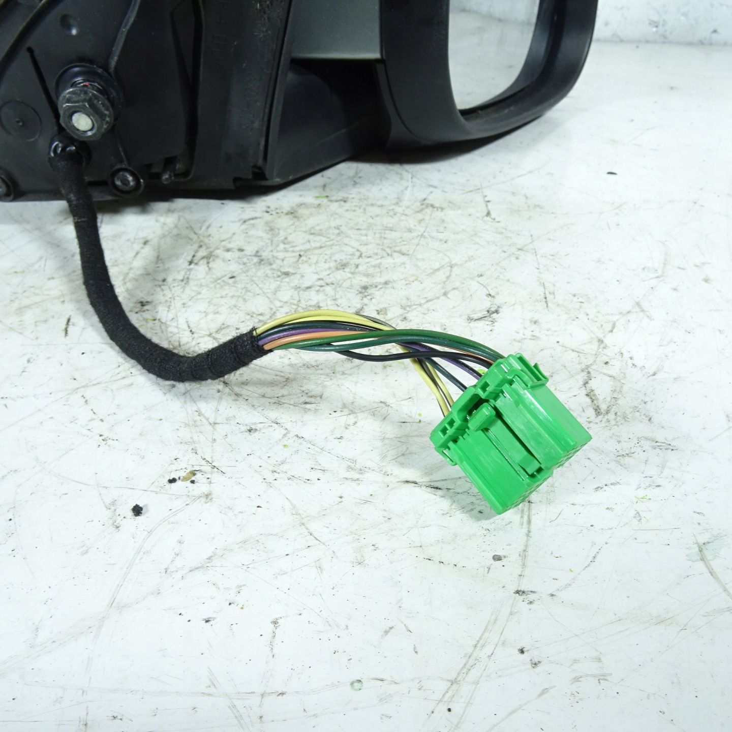 VOLVO S60 and LIFT mirror right electrics 9PIN 477-46