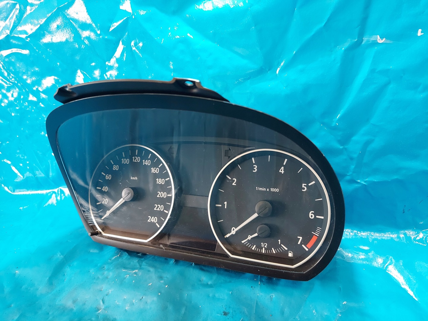 dials clock BMW 1 2.0 B 2006 R E87 911019105