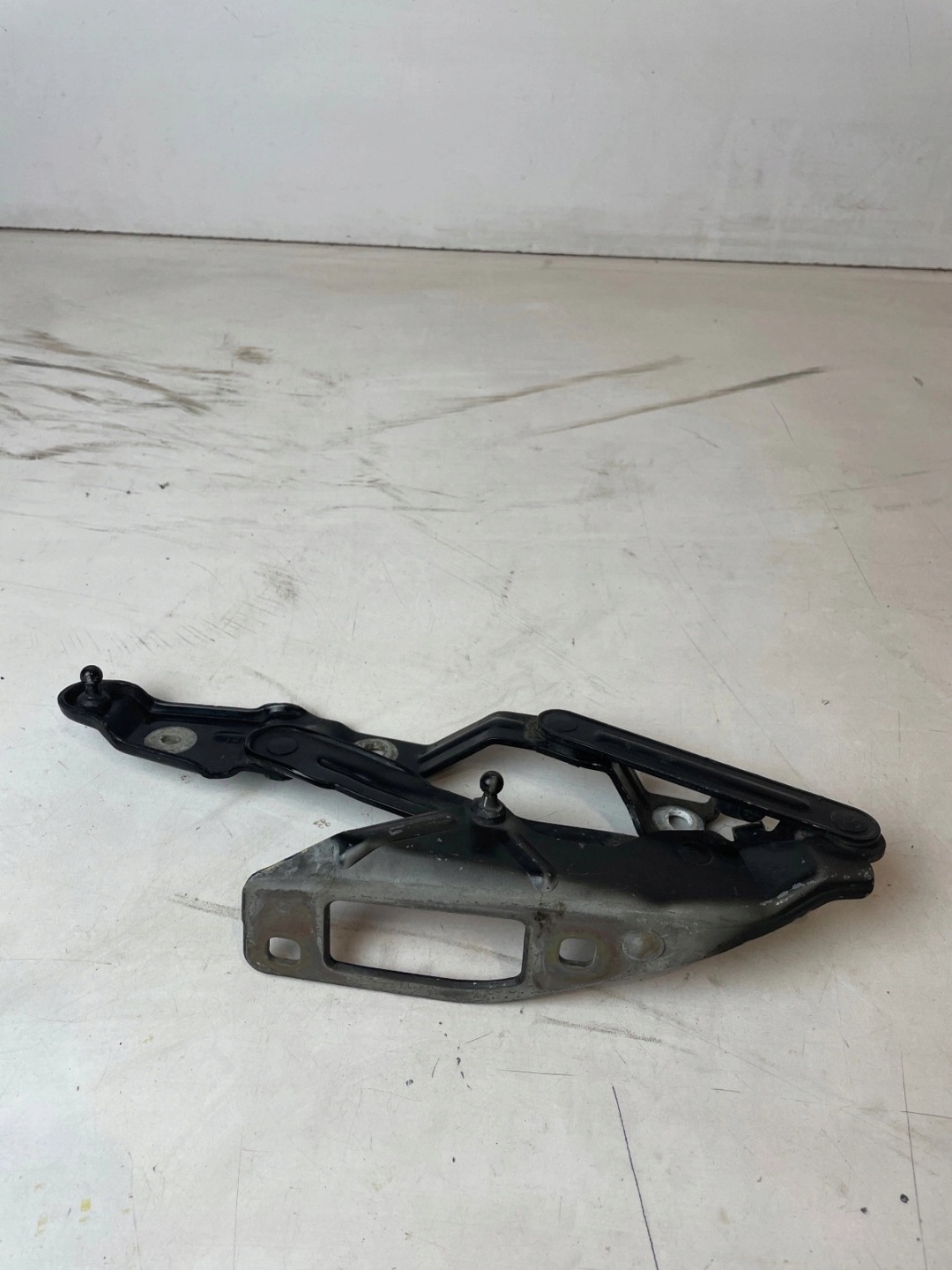 hinge bonnets front front right Audi TT and 8N