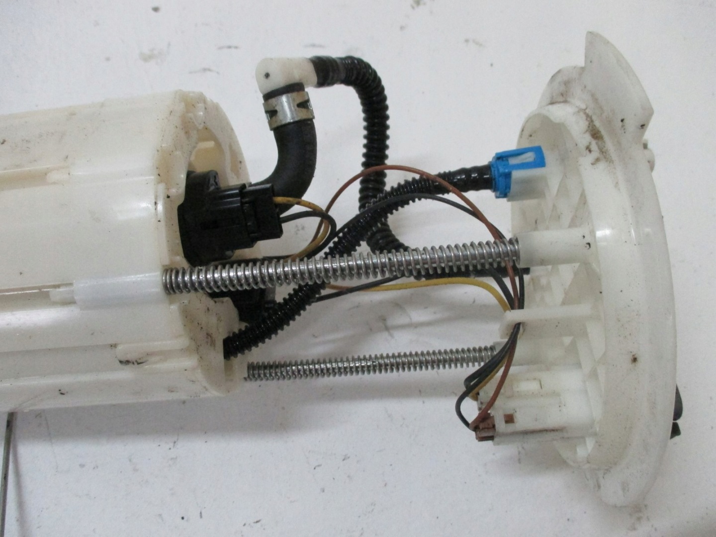 feed pump HYUNDAI KIA 31110-J9870