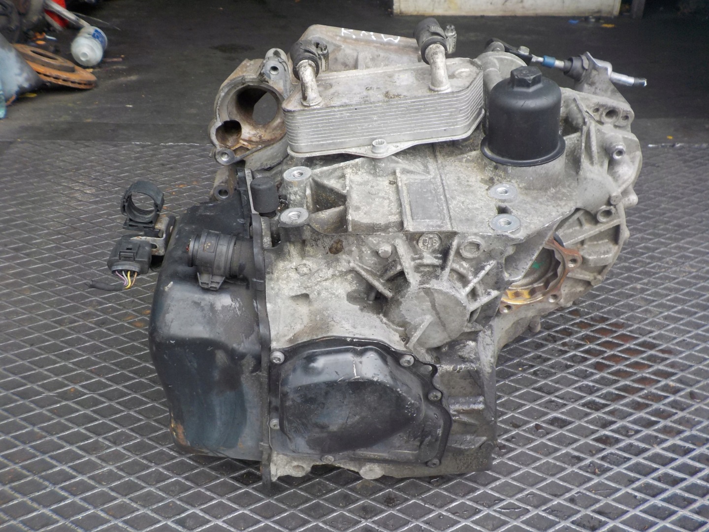 VOLKSWAGEN PASSAT B6 2.0 TDI Getriebe KMW