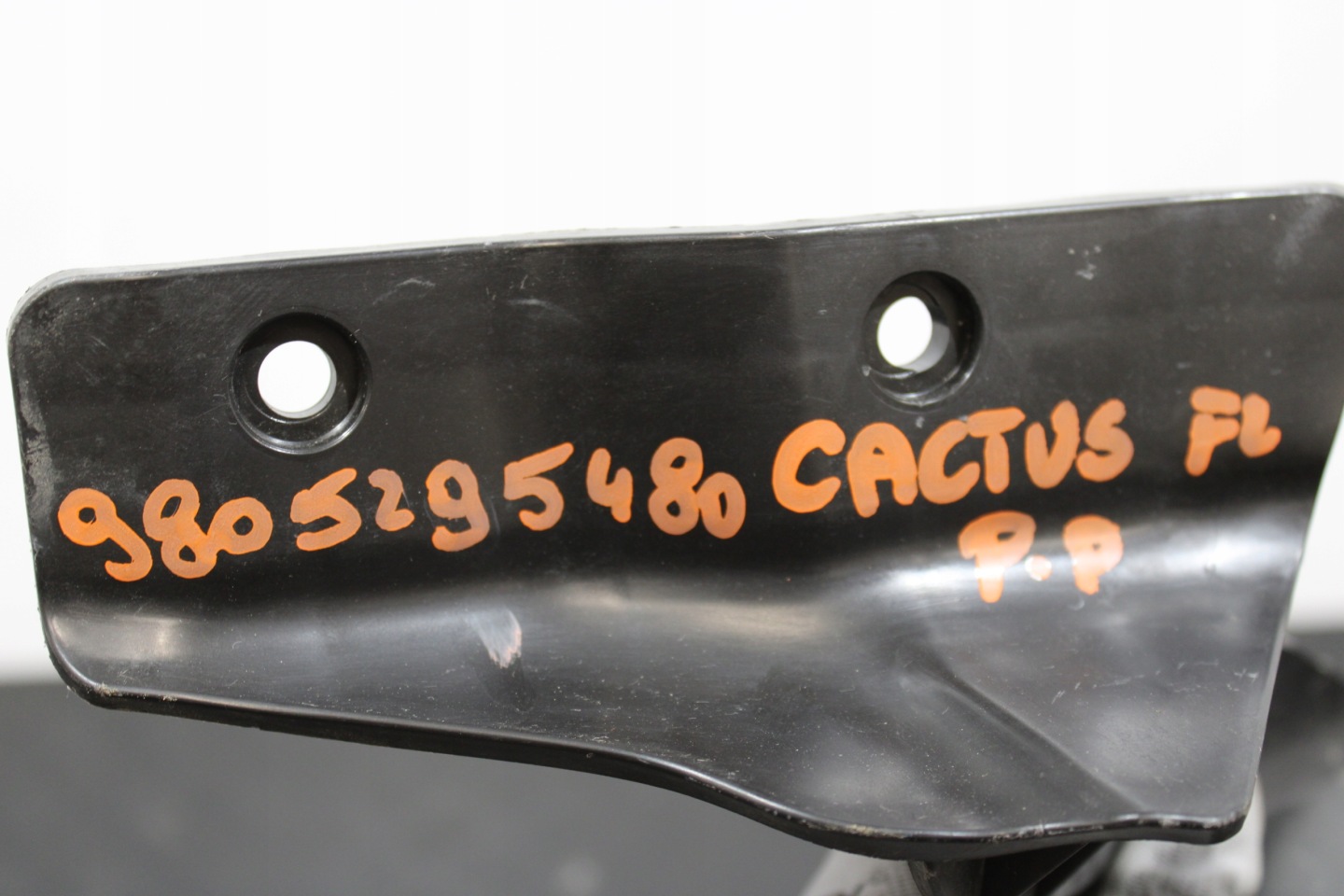 Support plaque Aile Support Droite Avant 9805295480 CITROEN C4 CACTUS LIFT