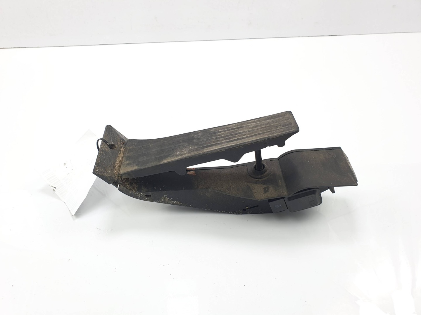 PEDAL 6766931 BMW E61
