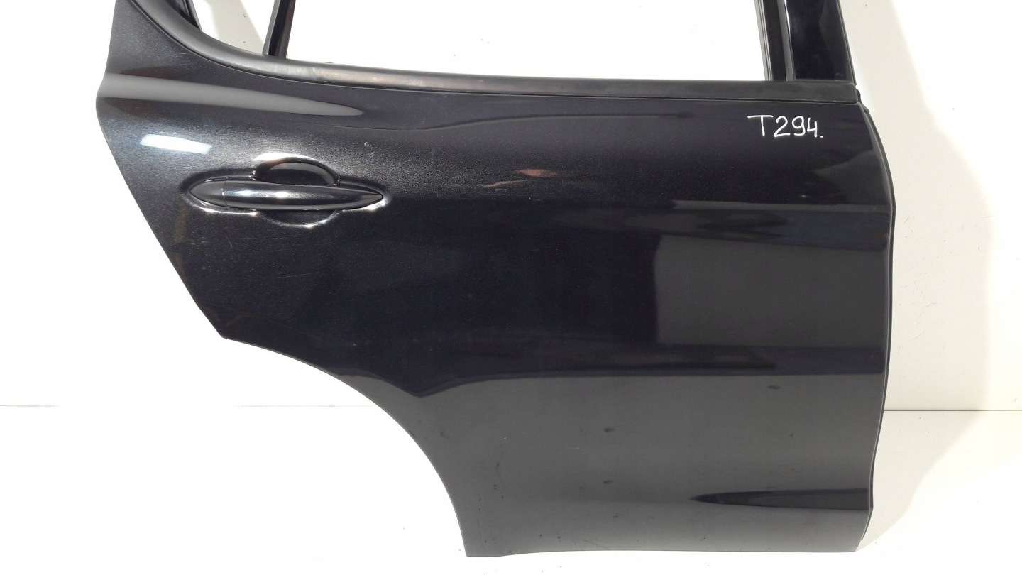 Alfa Romeo Stelvio Tür hinten