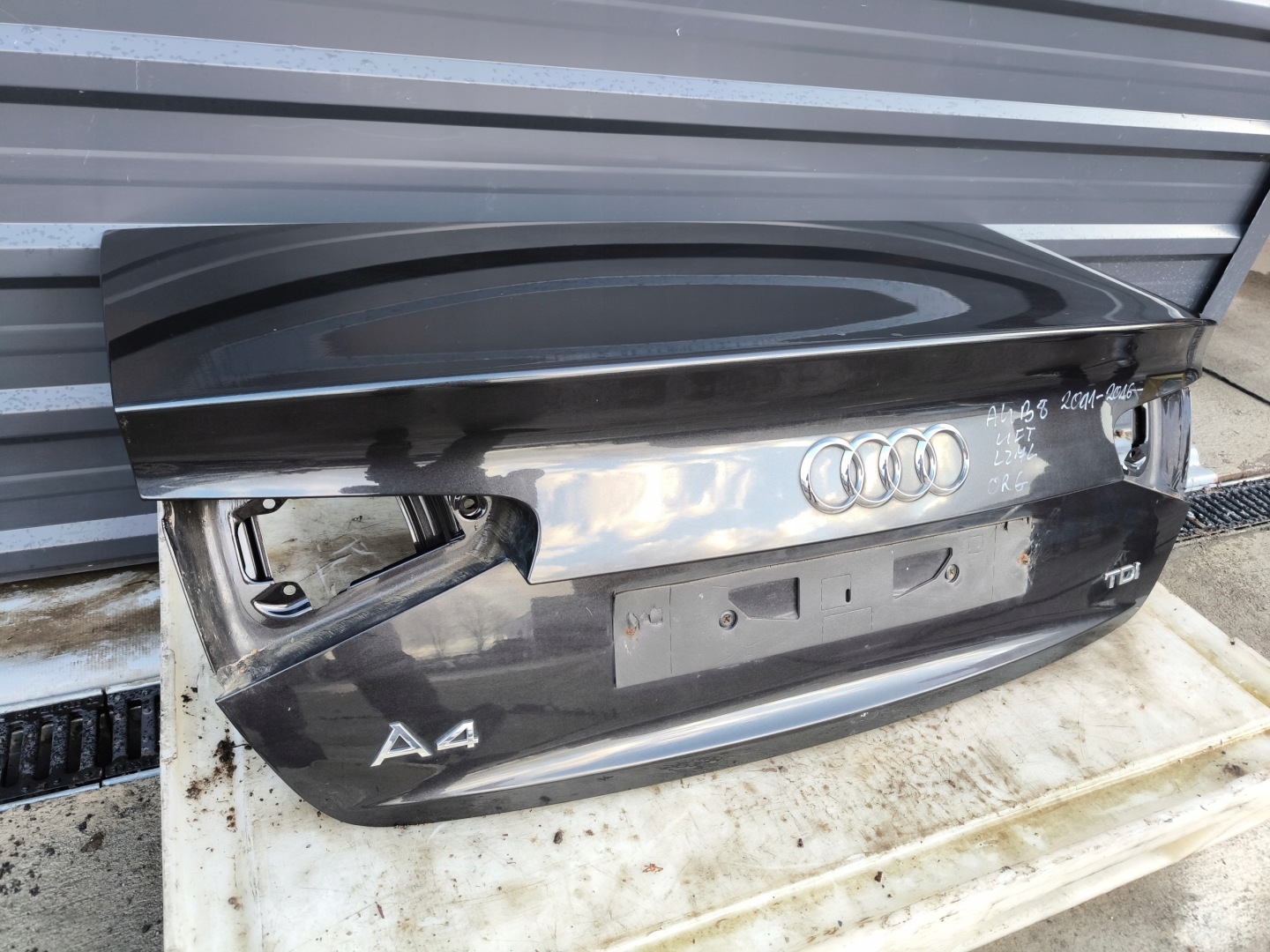 boot doors rear part AUDI A4 B8 LIFT sedan LZ7L 2011-2016 original !!!