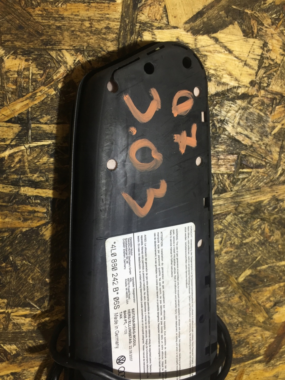 AUDI Q7 4L airbag sedačky pravá předek 4L0880242B