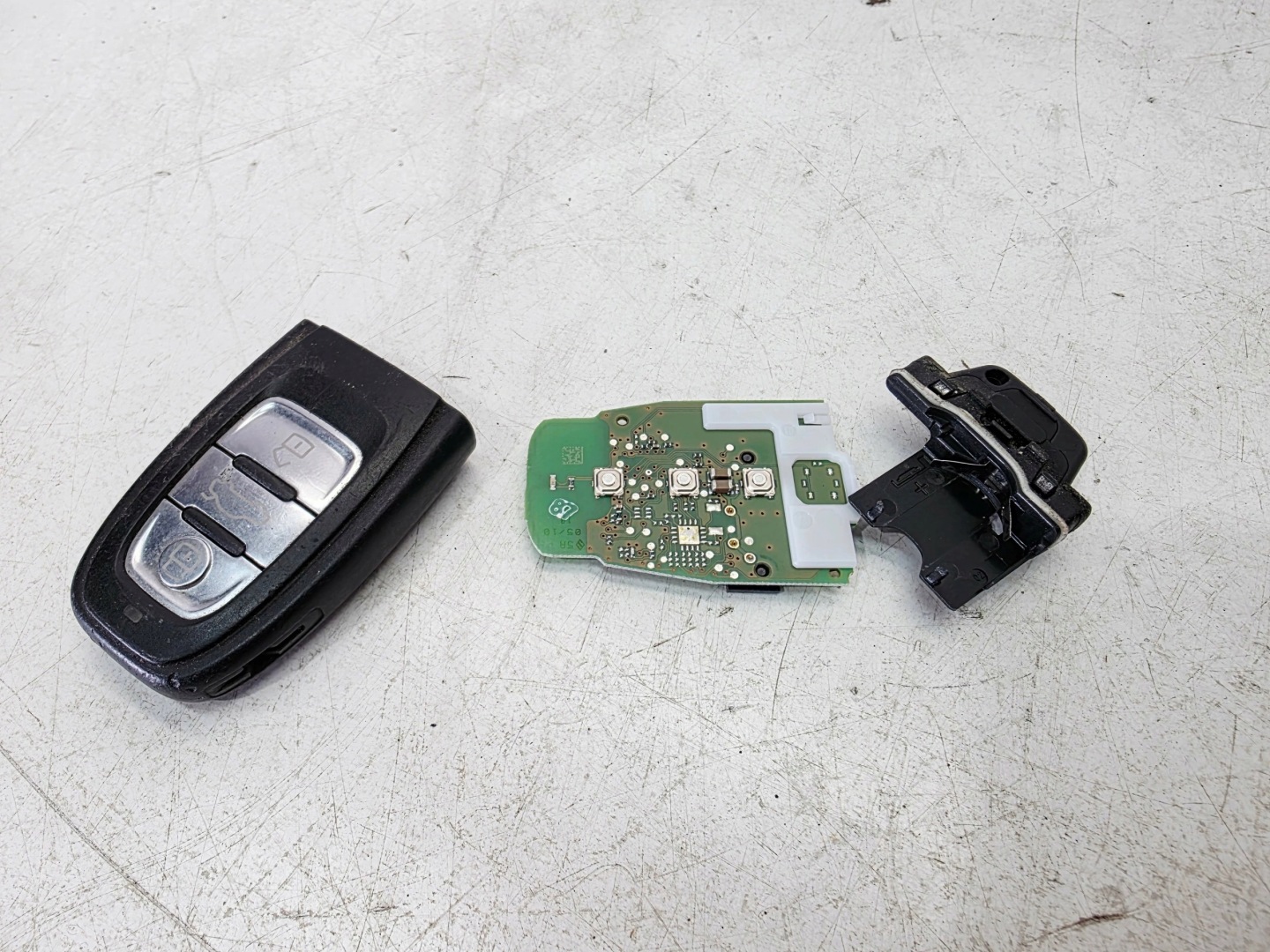 key PILOT AUDI A4 B8 A5 8T Q5 8R 8T0959754D