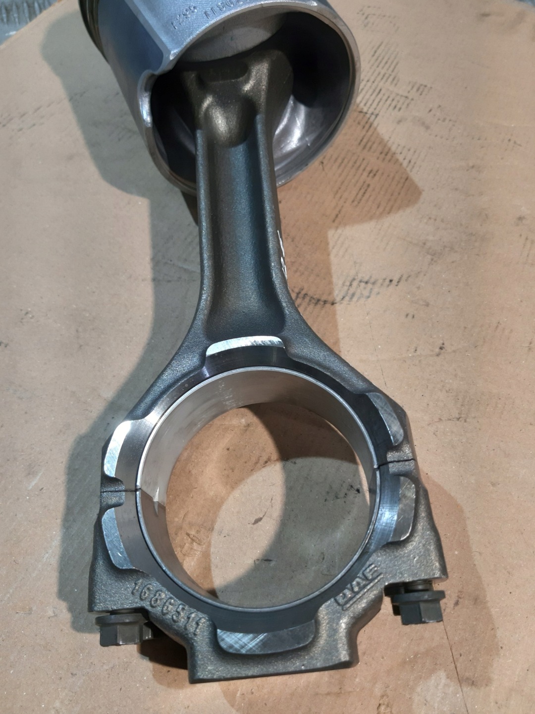 piston connecting rod DAF PACCAR PR183U1 183KW