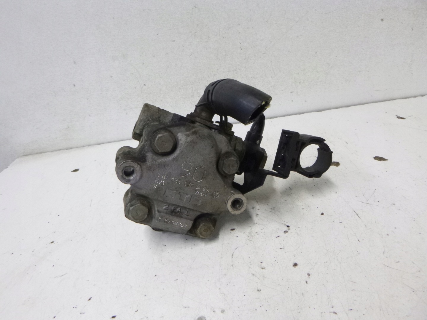 servo pump VW Golf IV 1.4 00r..