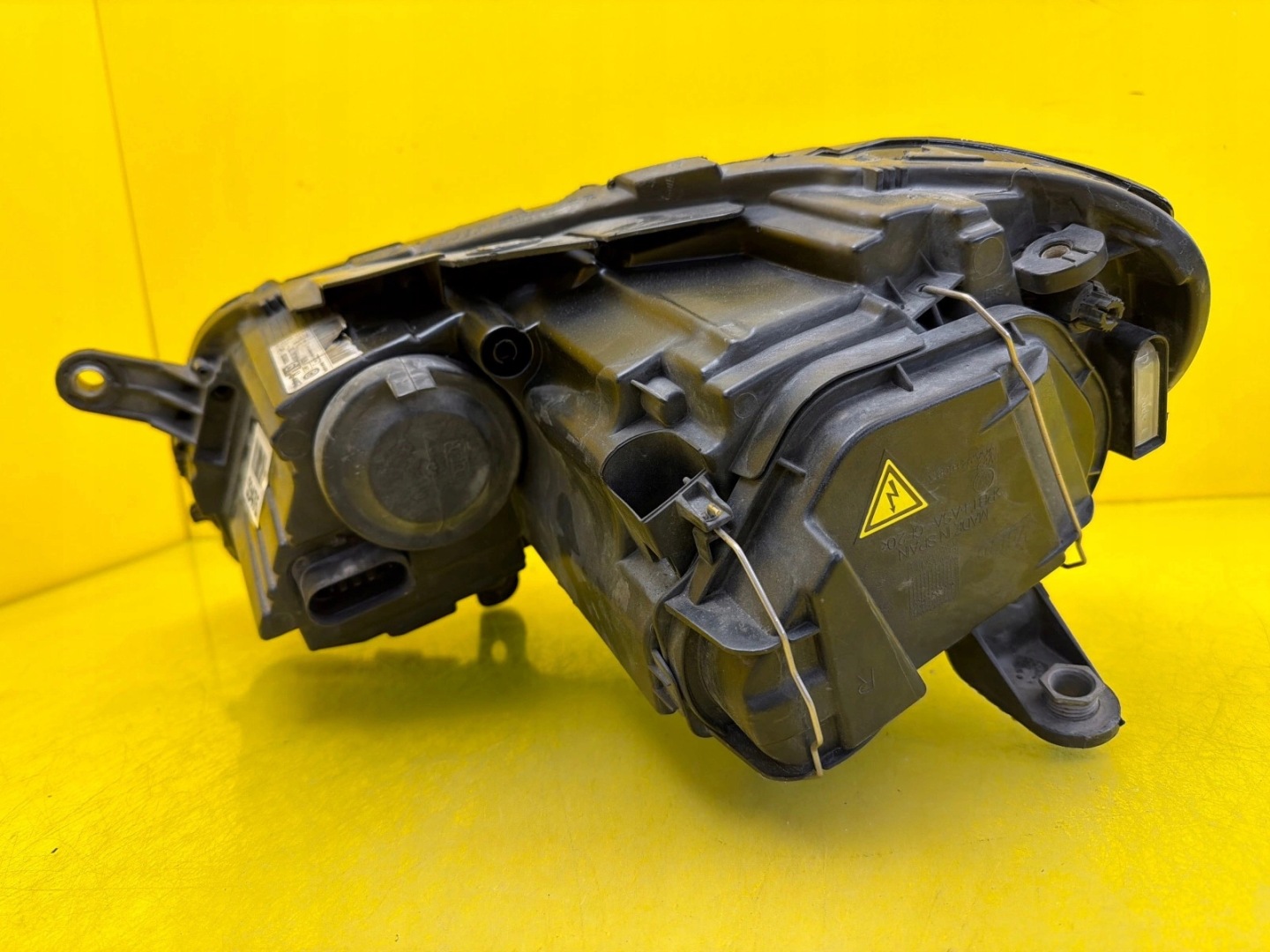 light right VW Passat B7 Xenon Led 3AB941752