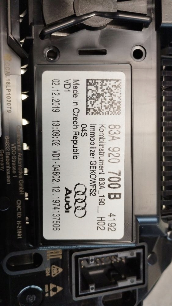 Audi Q3 F3 83a dials dials virtual 83A920700B