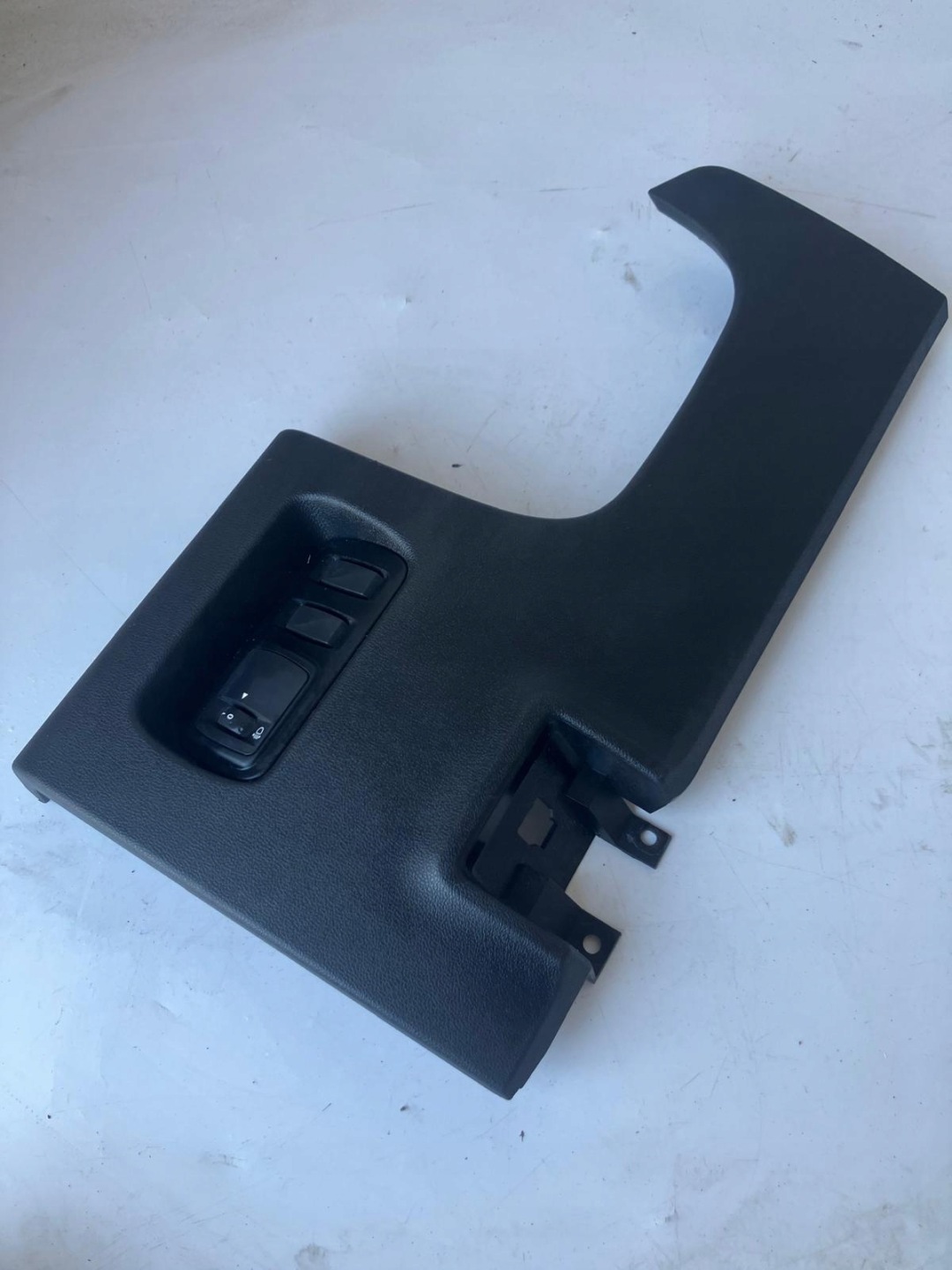cover lower consoles below steering wheel, KADJAR 689213295R
