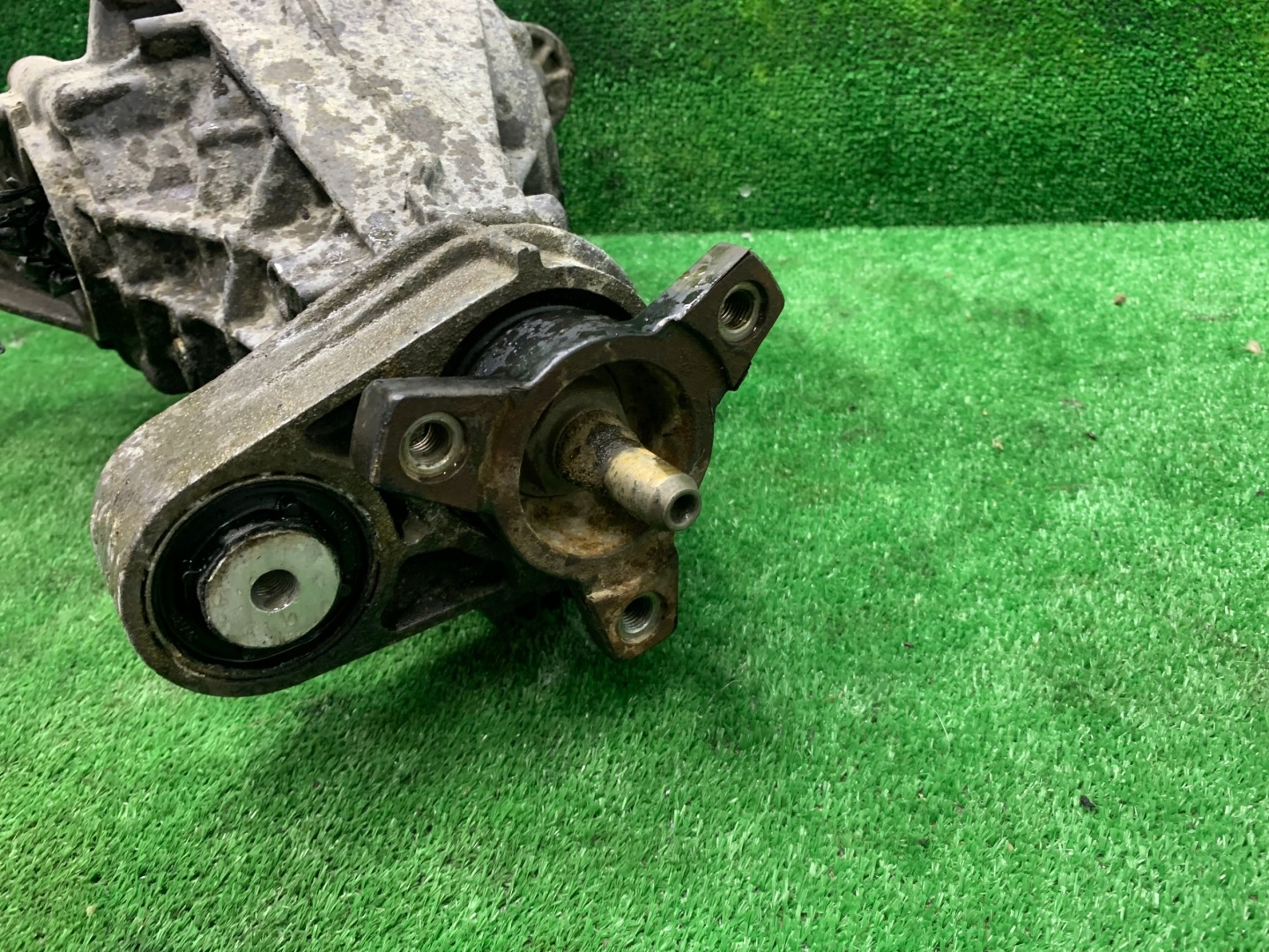 MERCEDES R-KLASA W164 W251 4MATIC diff differential rear part rear 4460-310-032