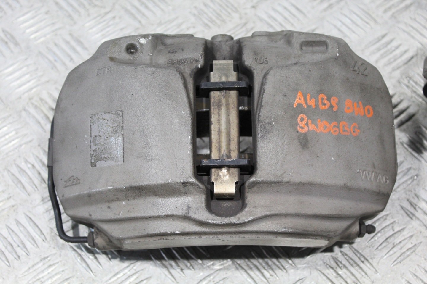 calipers brake front AUDI A4 B9 8W0 8W9