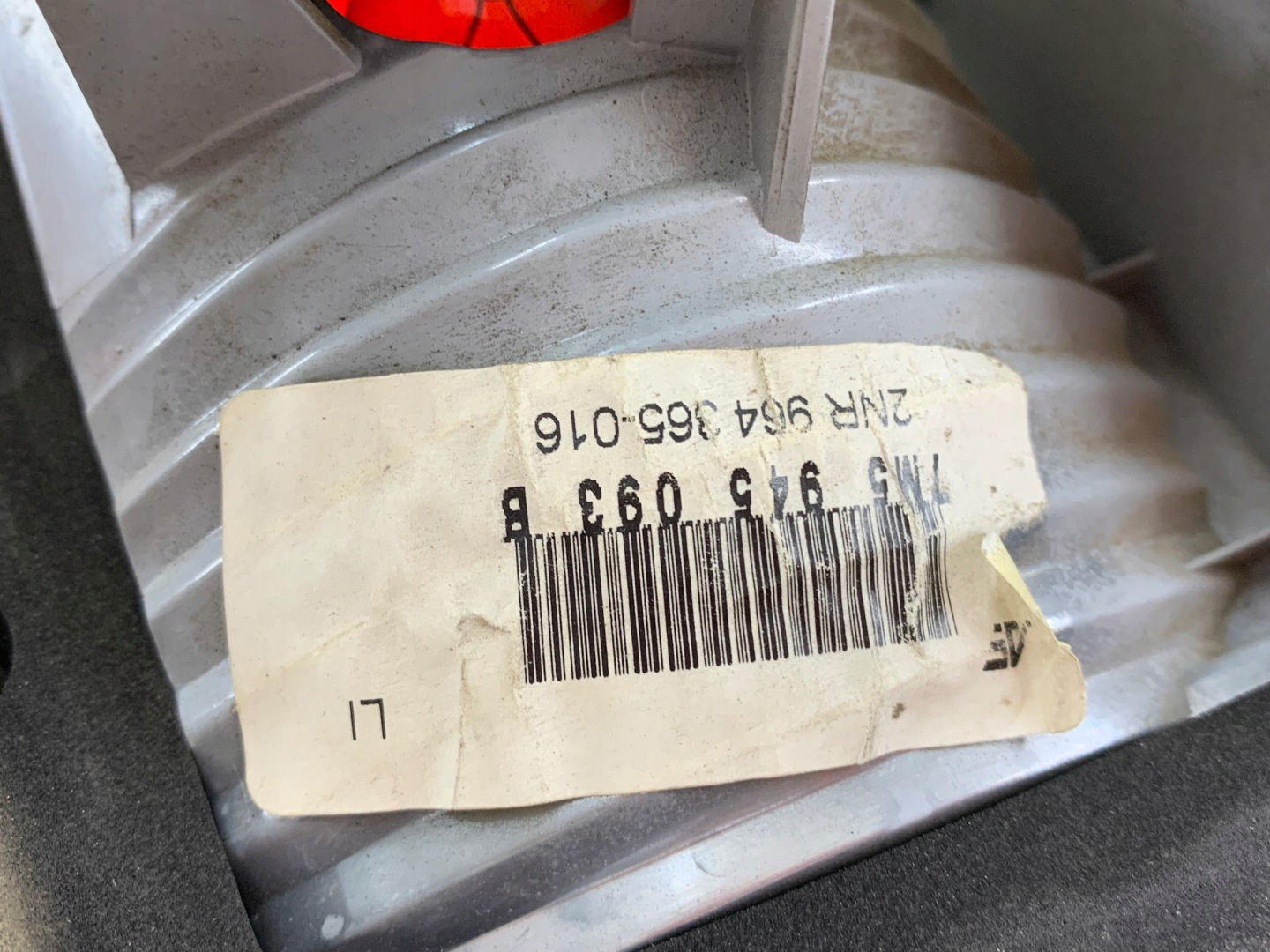 VW SHARAN and LIFT light left rear part trunk door cap