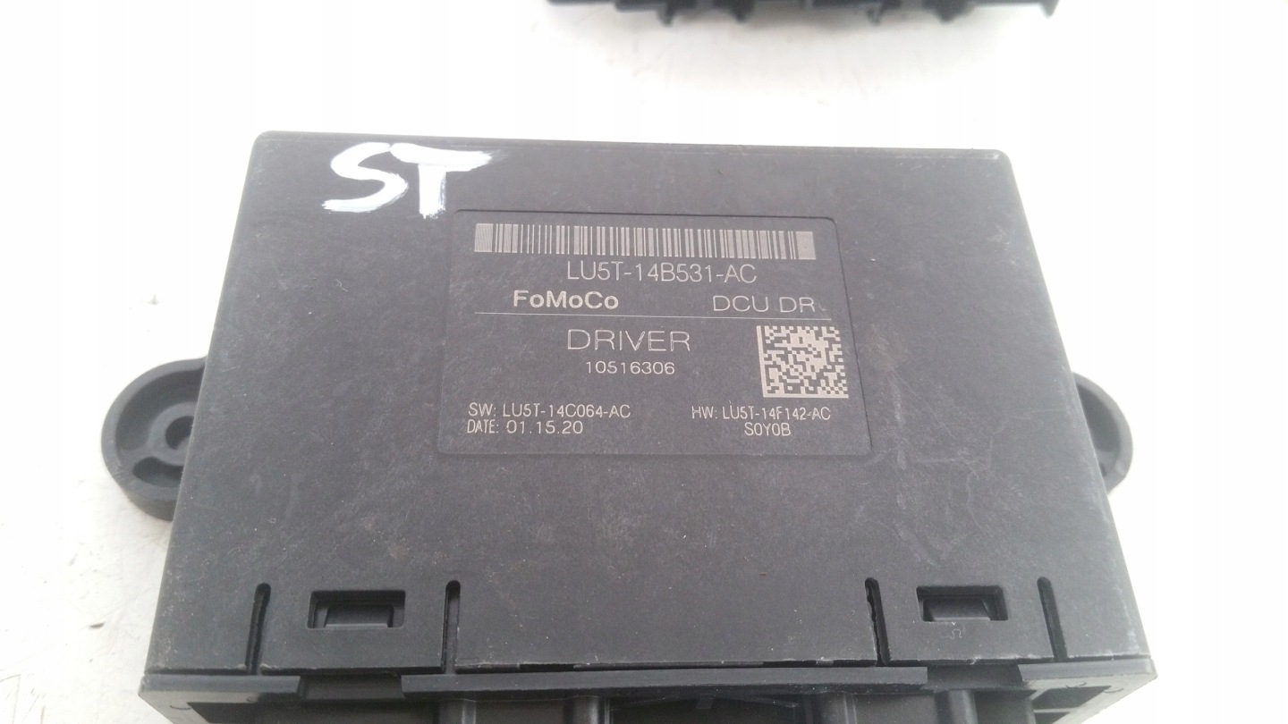 module door LU5T14B531AC Ford Fiesta MK8 ST