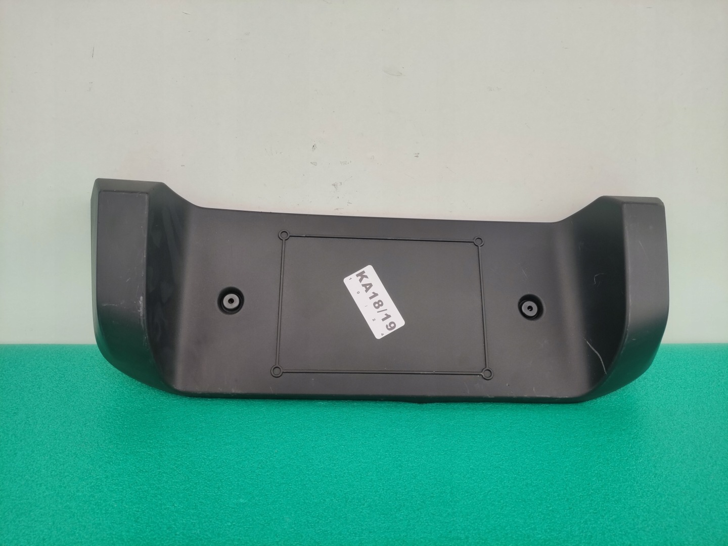 PORSCHE MACAN 95C bracket signs holder pad 95C807847 KA18/19