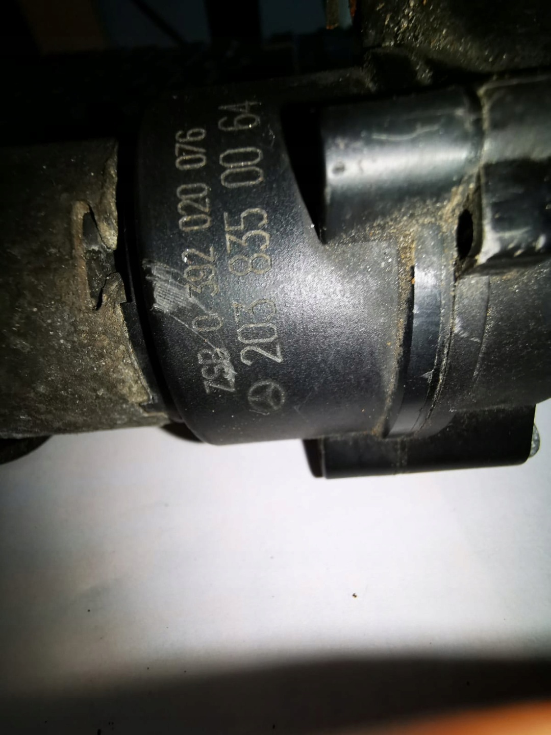 PUMPA CIRKULACIJE VODE MB W203 2001 2038350064