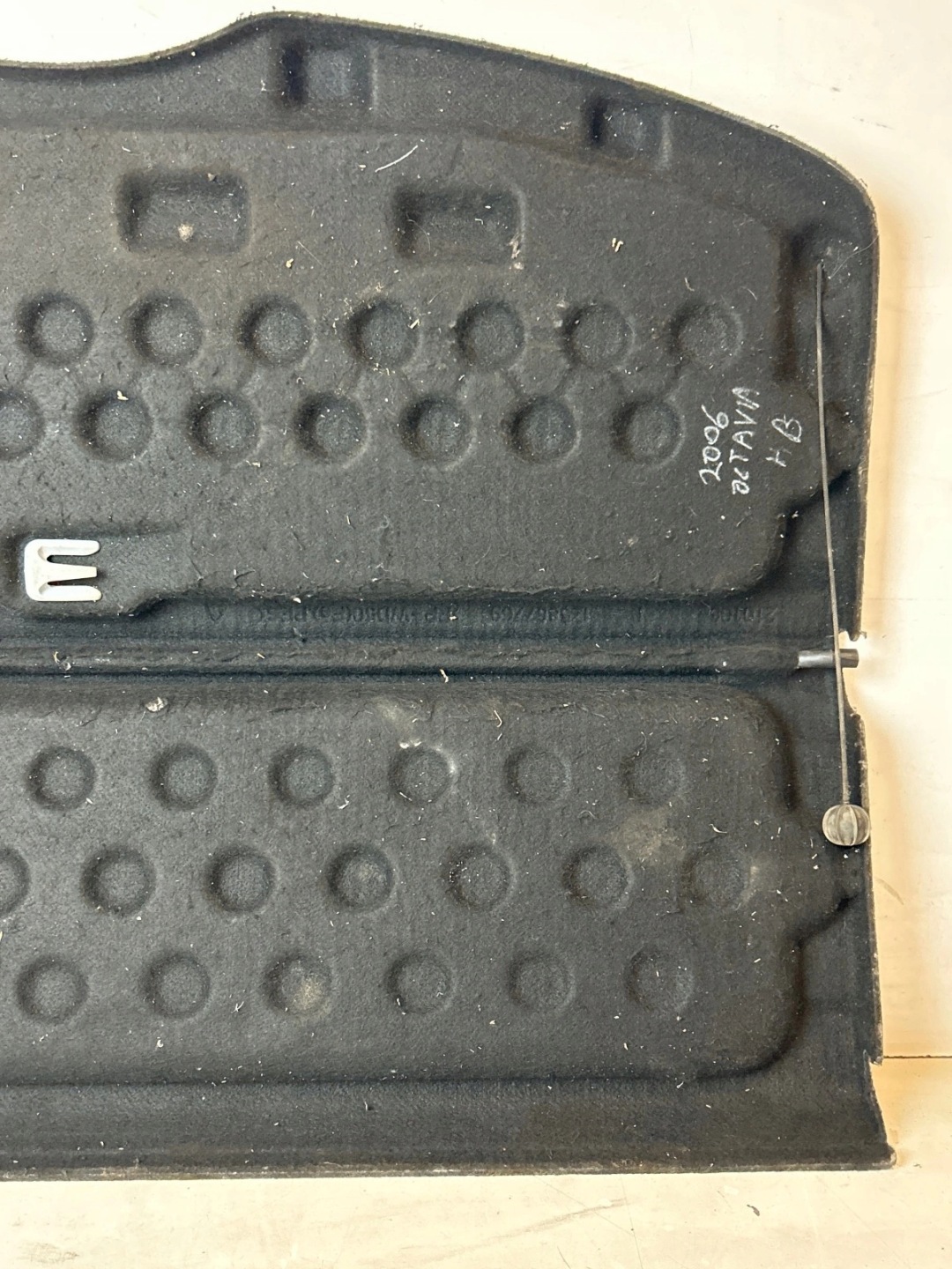 plato boot rear part Skoda Octavia II HB