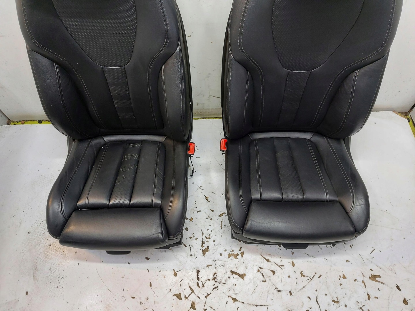 BMW G05 X5 3.0d 2019r KANAPY Sitze vorne heck