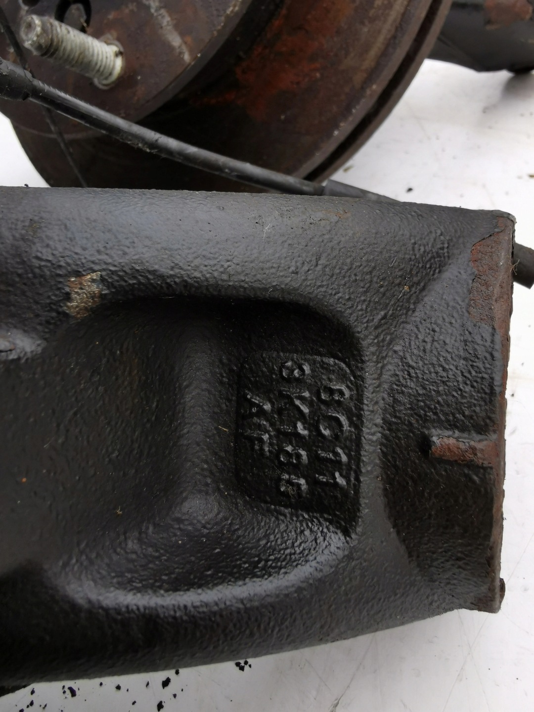 FORD TRANSIT 6C11-3K185-AF otoč pravá levá