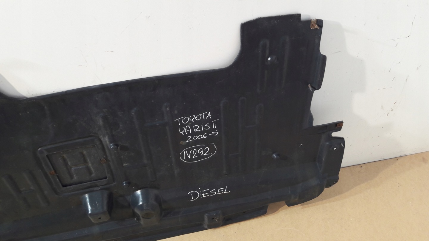 TOYOTA YARIS II cover below engine 2006- (N292)