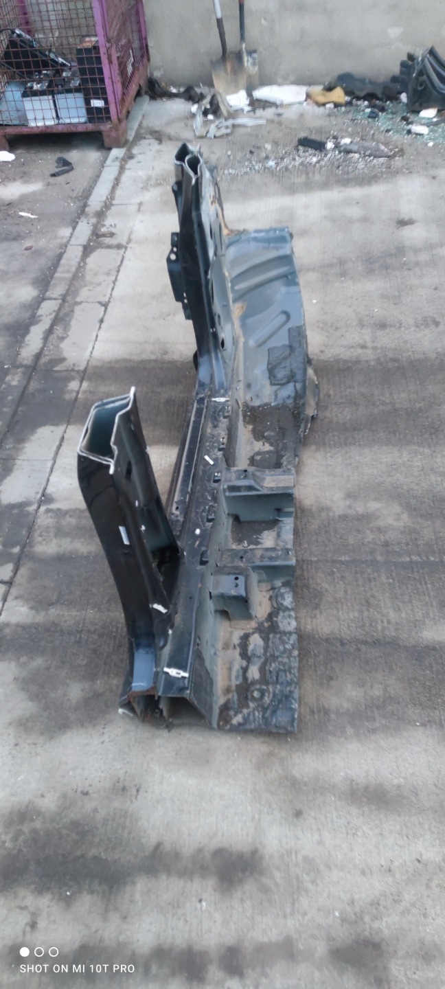 quarter threshold left side AUDI A6 C7 sedan AVANT