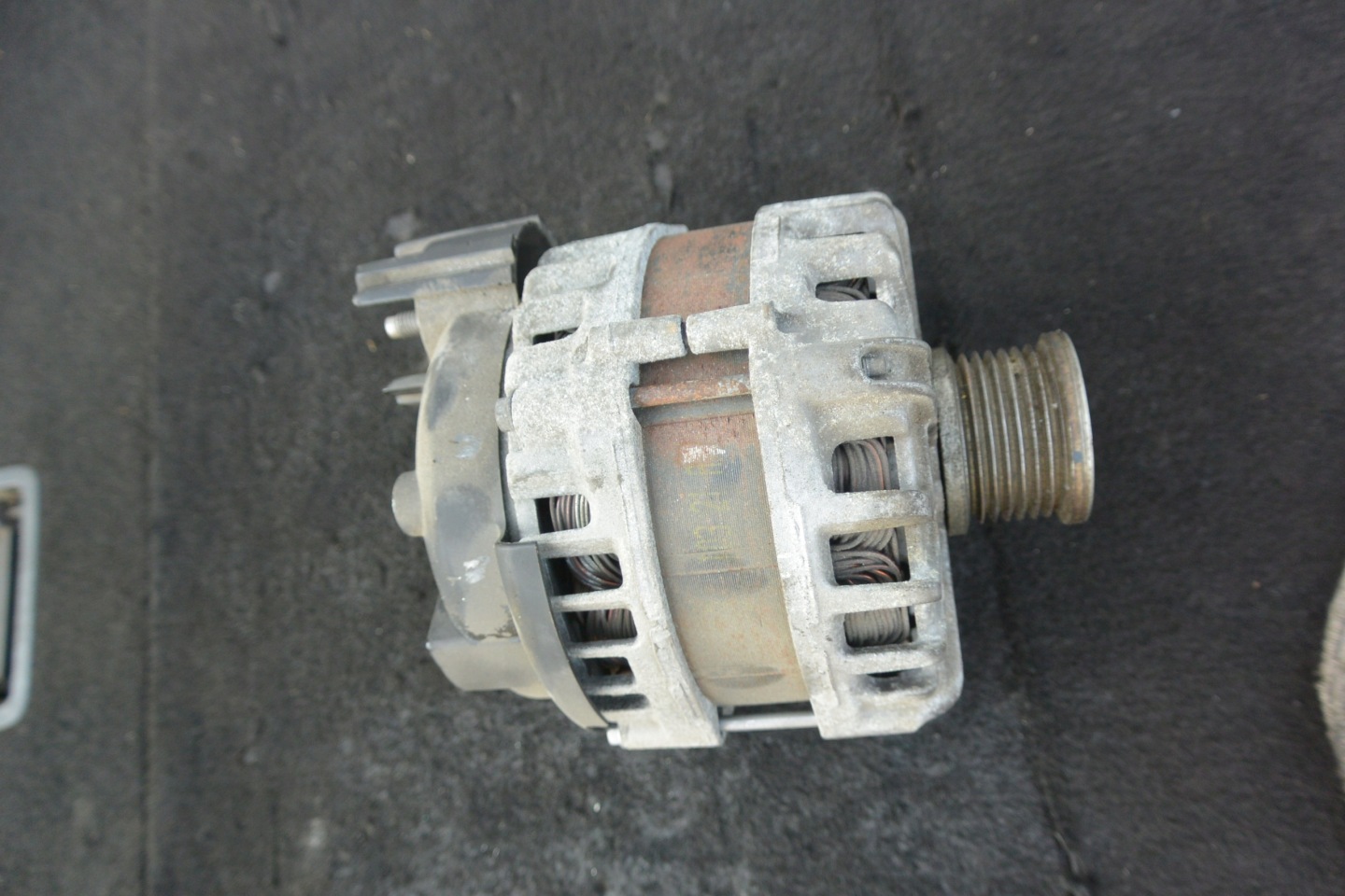 alternator 180A RENAULT TRAFIC III 2.0 DCI