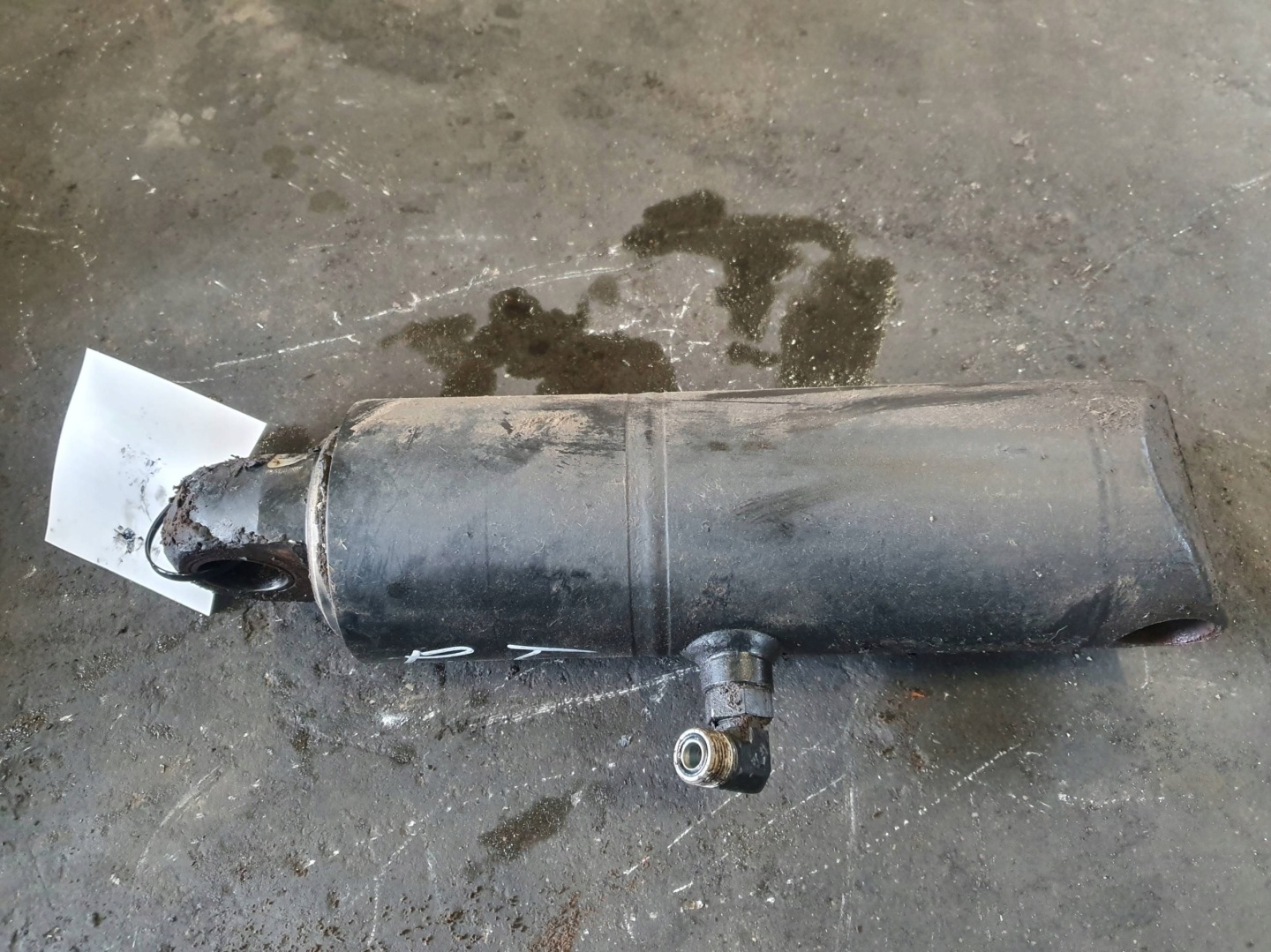 piston connecting rod damper rear part NEW HOLLAND T6.175
