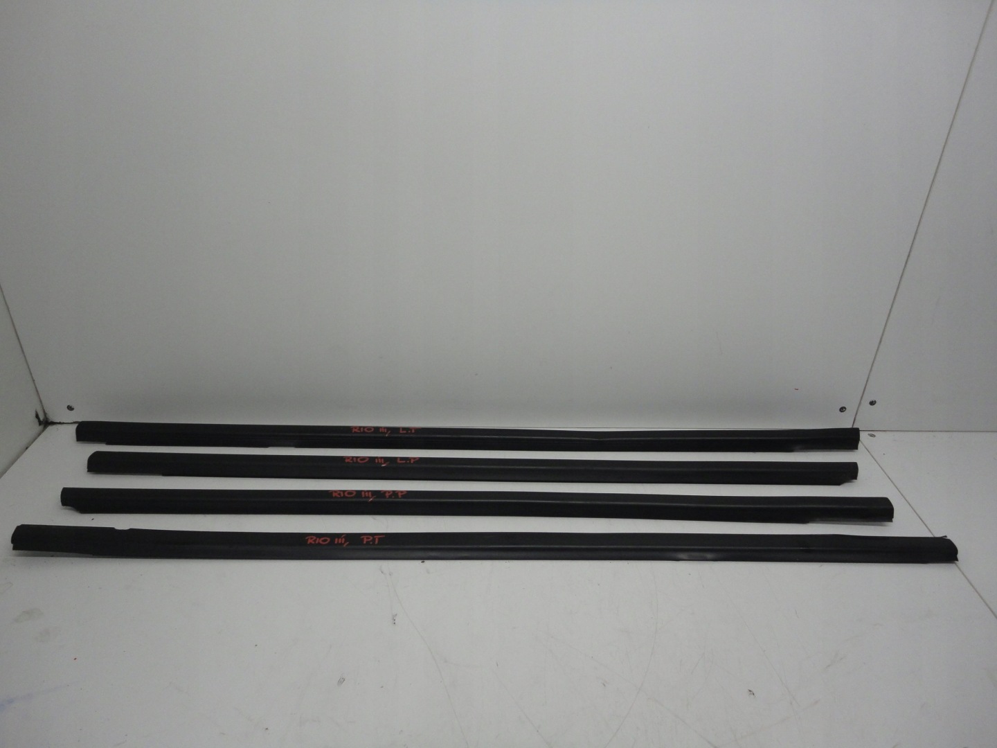 KIA RIO II moulding dust front rear part left right