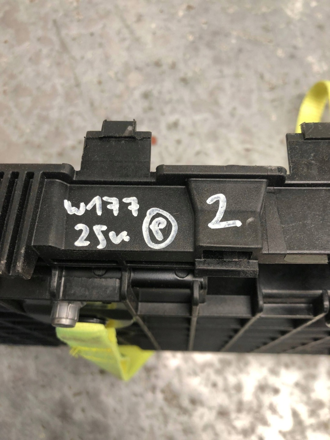 držač akumulatora MERCEDES W177 A1776204701