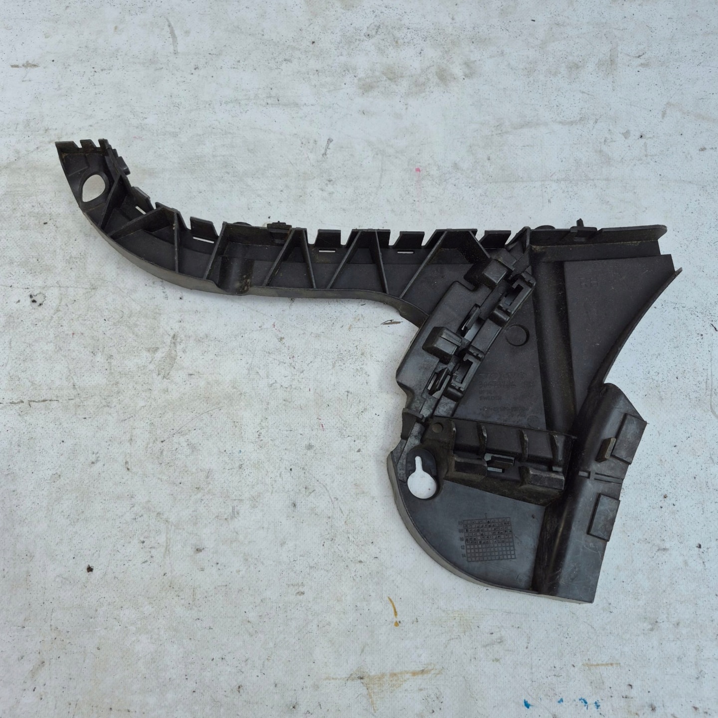 VOLVO XC70 bumper bracket right rear part 30678704