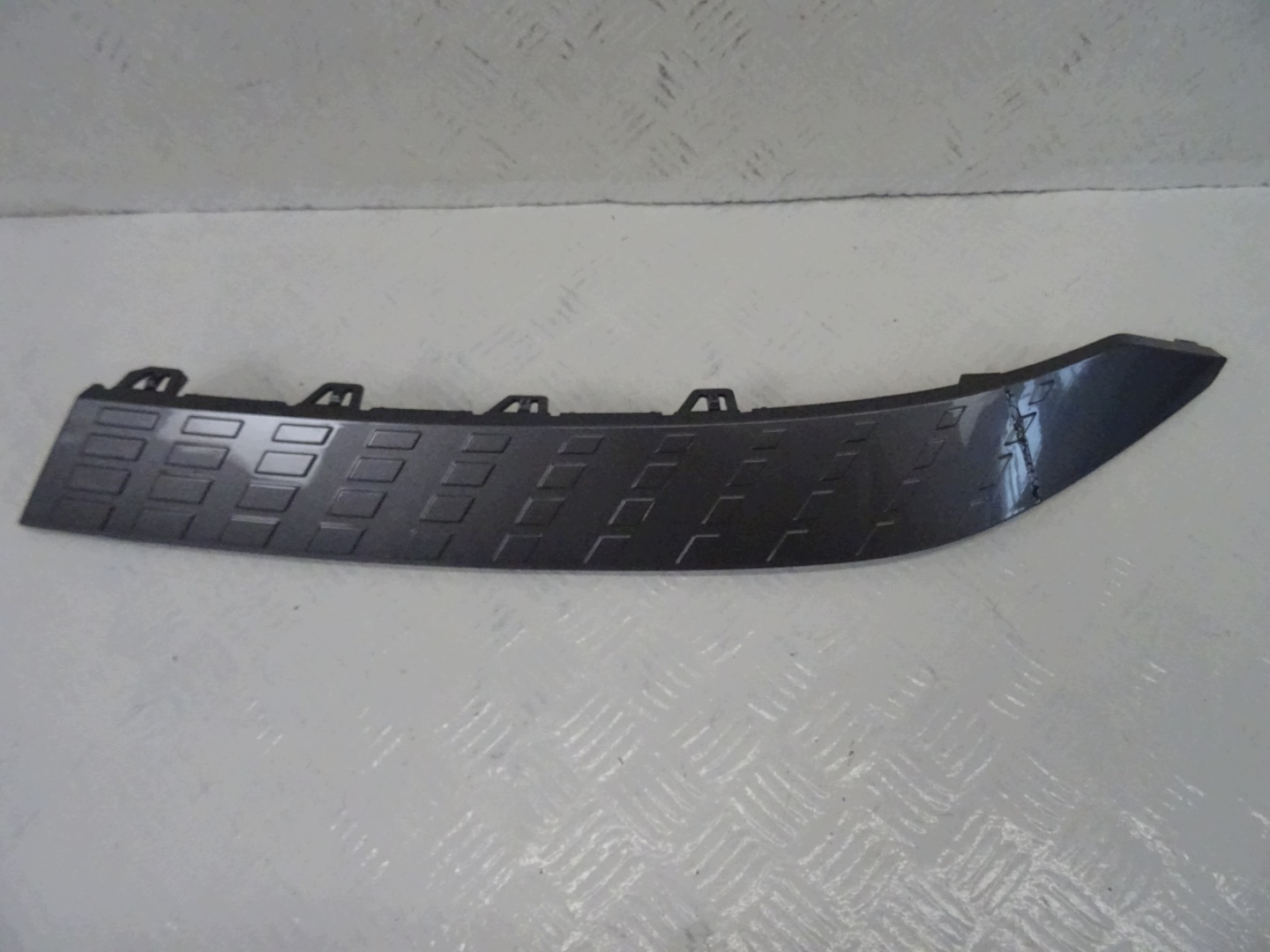 moulding GRILLA left front RENAULT CAPTUR II LIFT 623831737R