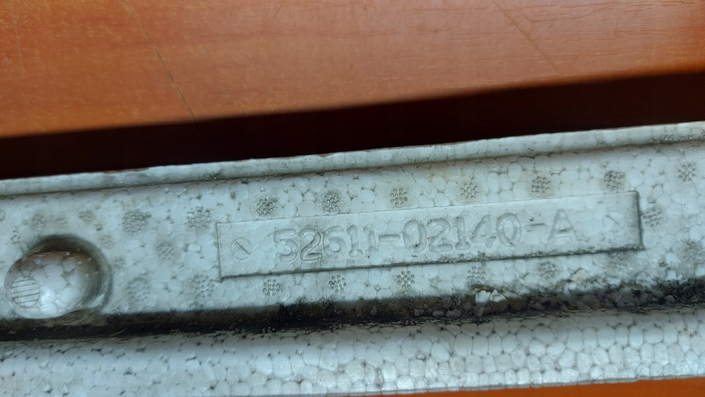 ABSORBER Polystirén nárazníku předek přední TOYOTA COROLLA E15 08