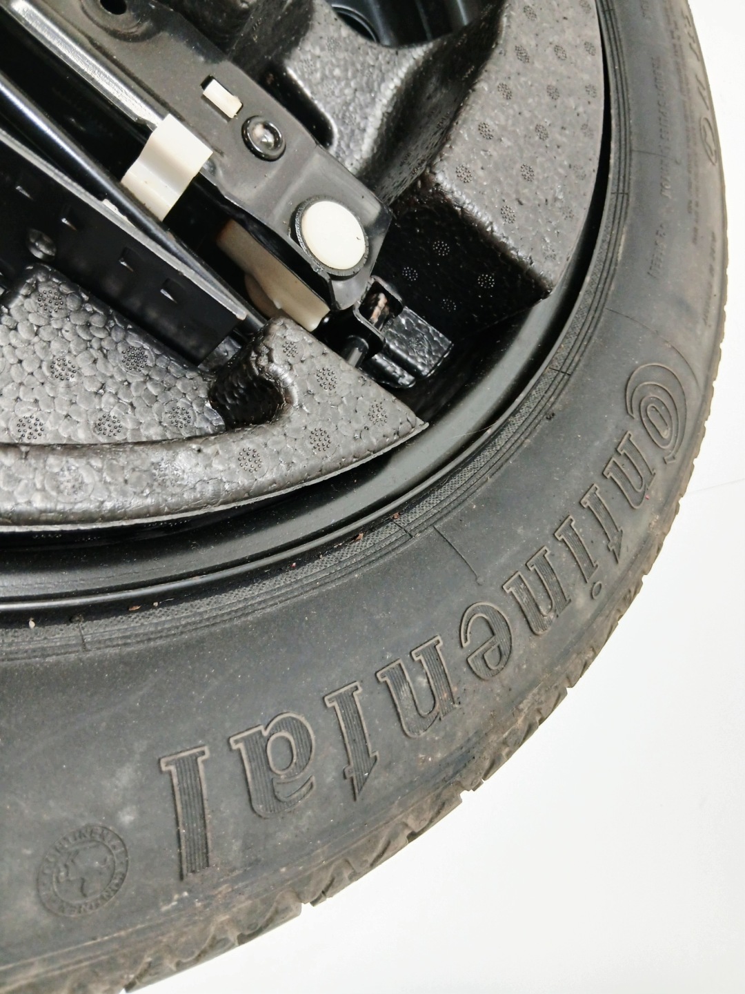 wheel spare BMW E60 E61 6758778