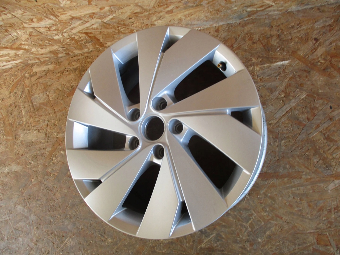 disk hliníkový VW GOLF VIII 6,5Jx17 ET46 5x112