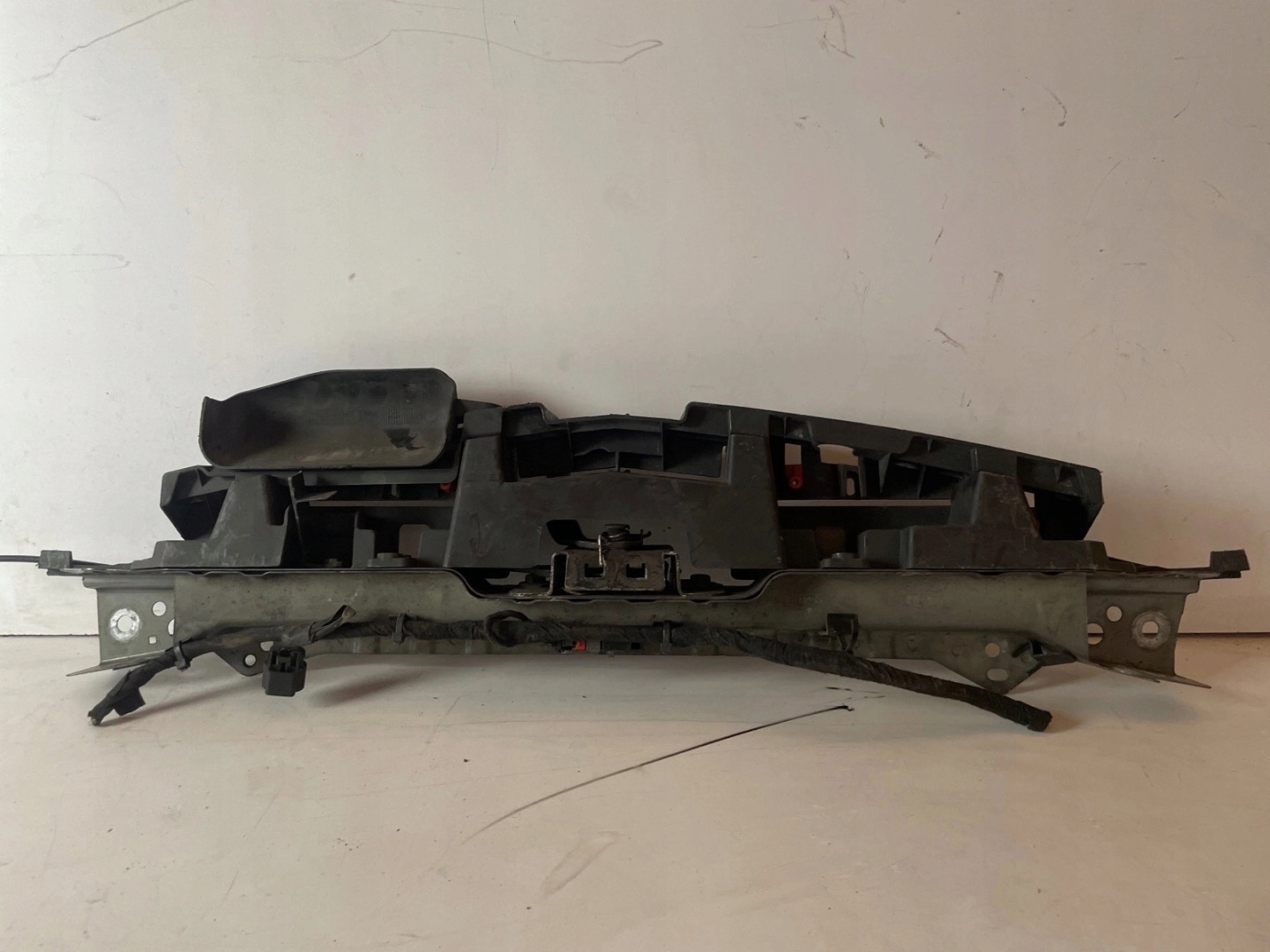 support panel for radiators pillar upper Opel Astra IV J